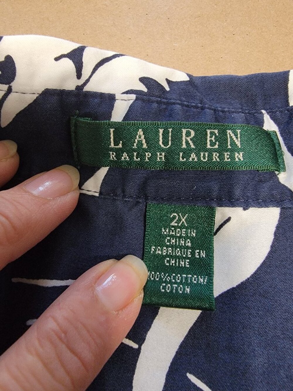 Lauren Ralph Lauren Size 2X Navy Blue w/ White Floral Button Down Shirt - Picture 9 of 11
